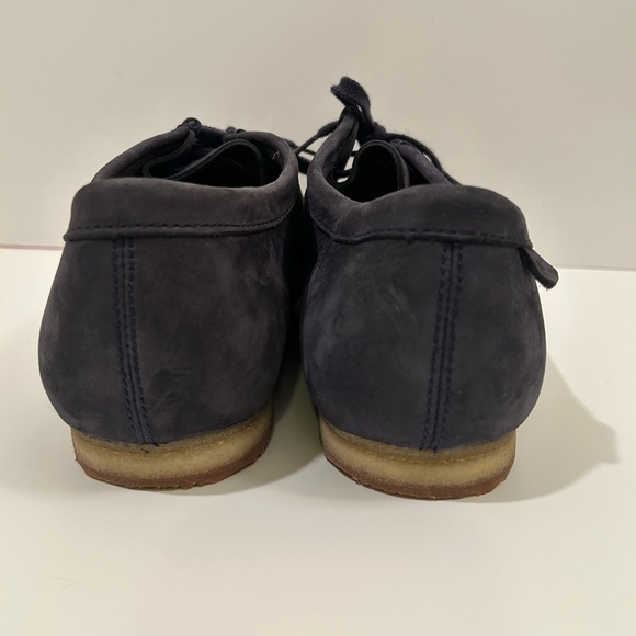 navy blue wallabees